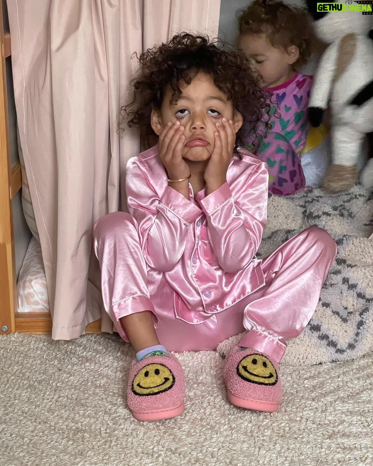 Amber Stevens West Instagram - Little Wests