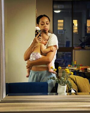 Amber Stevens West Instagram - Episode 1 BTS   my real life ☺️ @runtheworldstarz