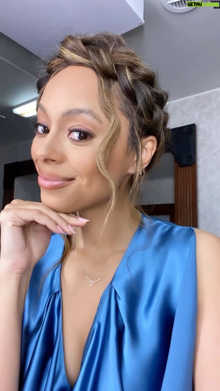 Amber Stevens West Instagram - Episode 5, surprisingly, not sponsored by Bananagrams 🍌 @runtheworldstarz