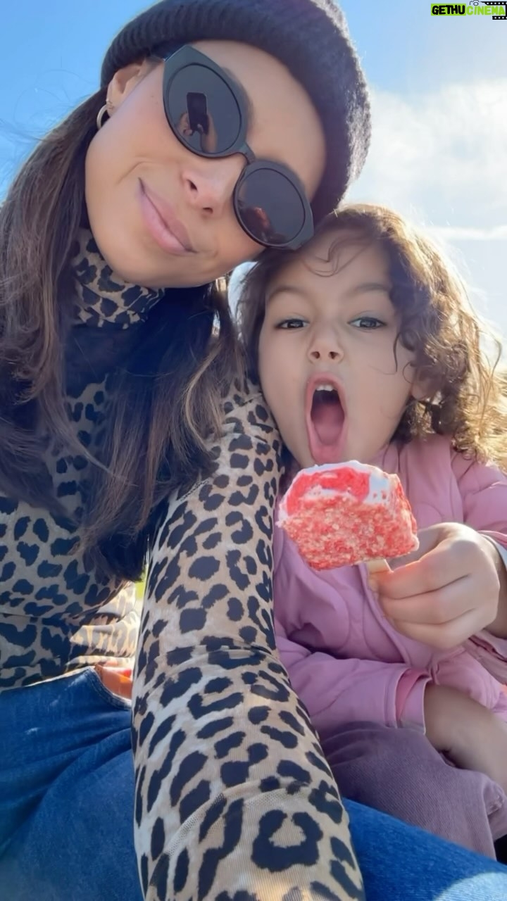 Amber Stevens West Instagram - We had the cutest family day! #ad We took our new #LincolnAviator SUV out to the park with my mom to play and feed the ducks. It was a deceivingly cold LA day so we turned on those seat heaters in the front AND second row to warm up. Once we picked up my mom, I moved back to the spacious and comfy second row and we moved Ava into the third row. Finally, a vehicle I can ride in with extended family! I love that we can also control the back temperature from the second-row seats. Running into my dad and having him tag along made the afternoon all the more special. I give this day a 10/10! #PowerofSanctuary 2023 Lincoln Black Label Aviator® shown with available features. Available at participating Lincoln Black Label Retailers only.