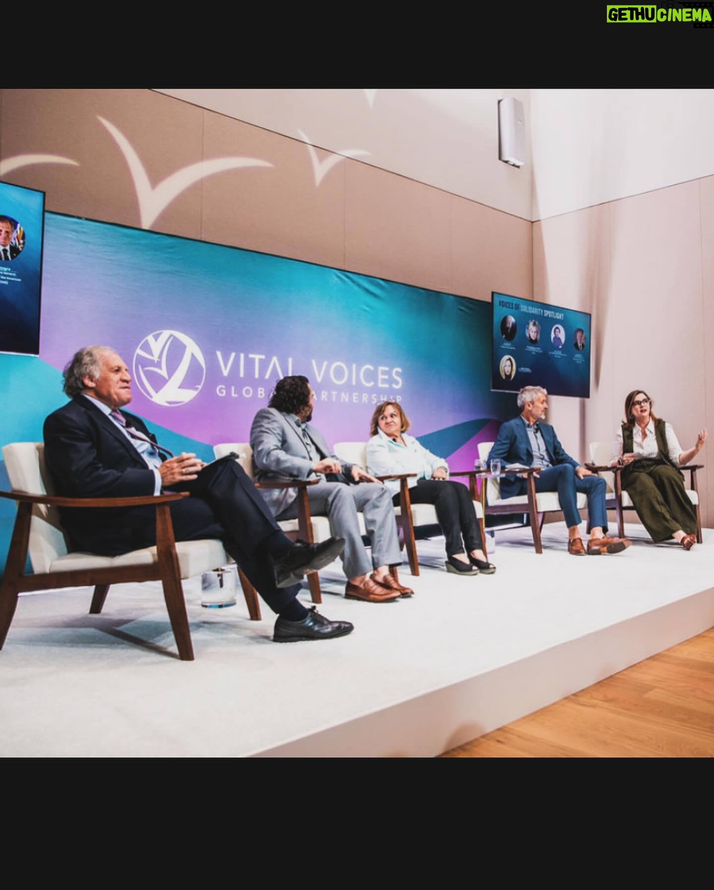 Amber Tamblyn Instagram - Had a powerful conversation at @vitalvoices festival, “Voices of Solidarity,” discussing the critical role men play in the fight for gender equality across the world, and how men must get involved and care about this issue not as a favor to us, but because all our struggles are deeply intertwined. We need allies, yes, but more than that, we need action. I spoke to leaders at the forefront of this work: -President of @equimundo_org Gary Baker -VP of Gender-Based Violence Advocacy at Vital Voices, Marina Pisklakova-Parker (who also started the first ever domestic abuse hotline in Russian more than 30 years ago) -Artist and Co-founder of @artlordsnet Omaid Sharifi -The Secretary General, Organization of the American States, Luis Almagro. To learn more visit vitalvoices.org #vvfestival #leadingtherise Styling: @cristinaehrlich Linen green suit: @argent Makeup: #PennyNikoDesigns