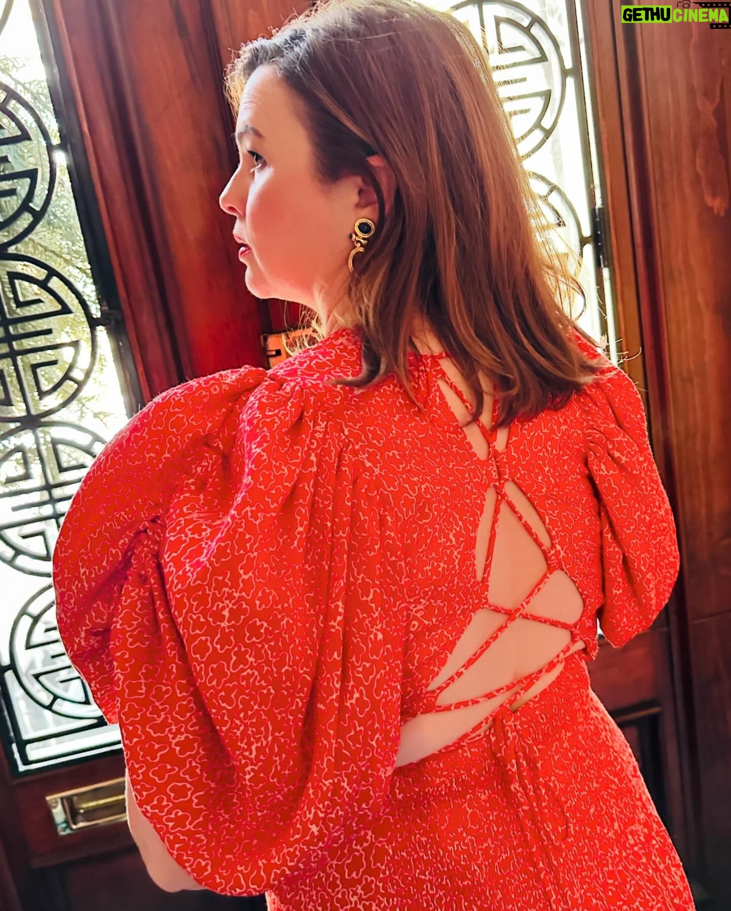 Amber Tamblyn Instagram - A fashion recap for your eyes and the algorithm, and to remind you women’s bodies are on the ballot this November, and every day until then, and every day after. In Florida, in Arizona— in every corner of this country. We will never stop fighting. Never. Photos: @tina_turnbow Hair and makeup: @nickbarose and @matthewmonzon Book: @officialrusstamblyn Jewels: @kentshire Shoes: @maisonvalentino Button: @yes4florida #YesOn4 #Yes4FL #abortionontheballot