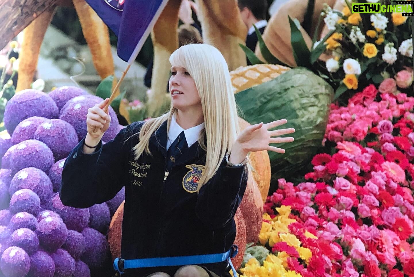 Amberley Snyder Instagram - 🙏🏻 Prayers for the Gottsch Family ❤️🩹 Patrick was one of the most stubborn and passionate people I have ever met! When he had an idea there was no arguing about it.. he would make it happen! I have had once in a lifetime opportunities because of Patrick- the FFA float in 2010 Rose Bowl parade right before my accident and again 10 years later on the WALK RIDE RODEO float! The American as the Fan’s Exemption was life changing and then again being involved when Rodeo New York was being imagined! Cowboy Channel for the NFR, National FFA Convention and countless other events! Thanks Patrick for always seeing opportunity and spotlight in me! ❣️ #amberleysnyder #walkriderodeo #rfdtv #cowboychannel