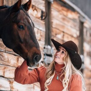 Amberley Snyder Instagram - “I didn’t ask you to be her, I asked you to be you.” -God 

There is always going to be someone who has an opinion on what you do, who you are and how you live your life. 
And there will always be someone who will have more than you- money, opportunity, success. 

You really cannot control those people. You cannot control what they say, what they have or how they feel about you. 

Now I am not one that will say I don’t care what others think, because I do. But I have learned to focus on what I tell myself. I can tell myself I am proud of what I do and who I am. I am thankful for my job, my life, my passions, my people, my dog and my horses. That voice needs to be louder than the others. 

God is not comparing you, try to not compare yourself either. Focus on what you have and what you can do with your life.
Be proud of you! Be excited for you! Celebrate for you! 🥂 Be you! 

#amberleysnyder #walkriderodeo