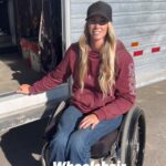 Amberley Snyder Instagram - ♥️ WHEELCHAIR WEDNESDAY - Saddle Slide in my @officialharttrailer ♥️ #amberleysnyder #walkriderodeo #harttrailer #wheelchairwednesday