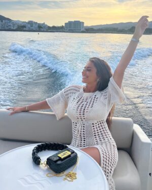 Ambre Abadia Instagram - Enjoy Life ✨