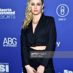 Ambyr Childers Instagram - @sportsillustrated 🏈 #superbowl2022