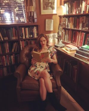 Ambyr Childers Instagram - Found some photos from when I was on set for YOU. I can’t believe this was almost 4 years ago! Time flies by so fast. Are you all caught up with the new season?