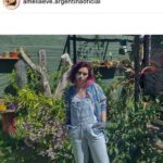 Amelia Eve Instagram – No bullsh*t.. I f*cking love you guys! 🥰🌹 
Soo many incredible Jamie costumes 👏 I hope you all had a blooming beautiful Halloween! 🤗🌻🎃