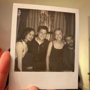 Amelia Eve Instagram - Keeping it 80s with the @polaroid bts 🤘
c/o @netflix
