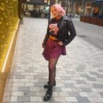 Amelia Lily Instagram - Find me in the city 🖤