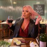 Amelia Lily Instagram - Painting the town red 🍷