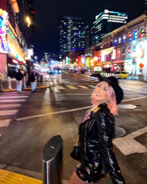 Amelia Lily Instagram - Last year of my 20’s… chapter 29 let’s go 🩷