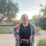 Amelia Lily Instagram - The midnight sky is the road I’m taking..
