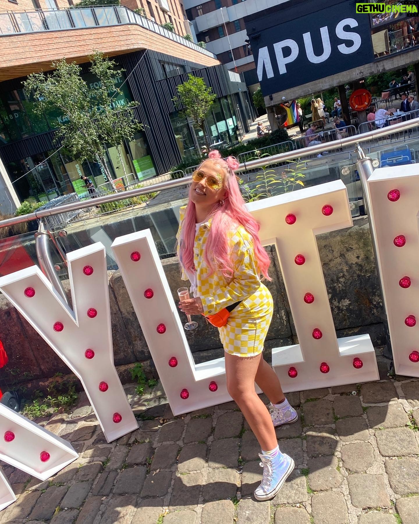 Amelia Lily - 2.5K Likes - Happy #pridemonth 💙💚💛🧡❤️💜🖤🤍🤎💕 my favourite time of year!! As you all know I’m a huge advocate for the LGBTQ community and I’m so thrilled to be performing at Pride Festivals this summer yet again! Let’s celebrate not just this month but every single day because everyone should be free to be who they want to be 💘
#pride #pridemonth #pride🌈 #lgbtcommunity #lgbtqia