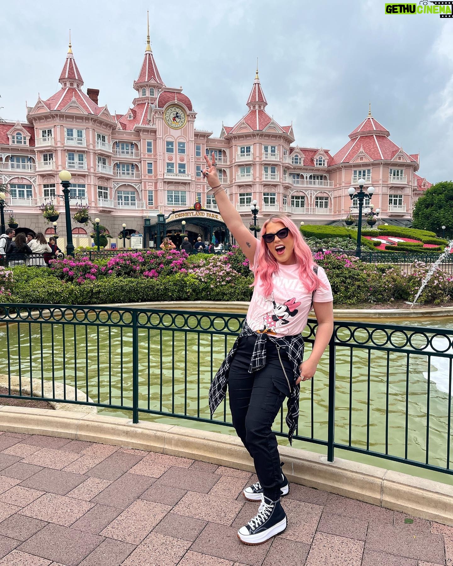 Amelia Lily - 1K Likes - Disney Dump ✨💫🪐
#disney #disneylandparis #waltdisneystudios #paris #marvel #avengers