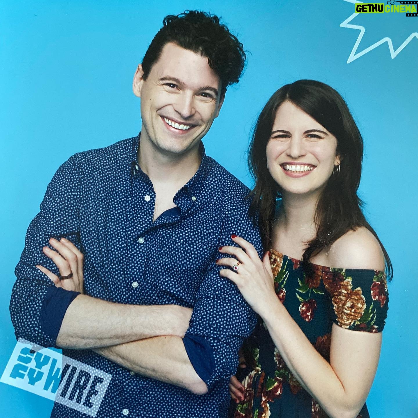 Amelia Rose Blaire Instagram - #tbt giggling backstage at New York Comic Con with @bryandechart 🎮 Meeting the #DechartGames family #ConnorArmy is one of my all time favorite experiences. Thank you for being kind and supportive to one another 💛 #NYCC #NYCC19 @syfywire
