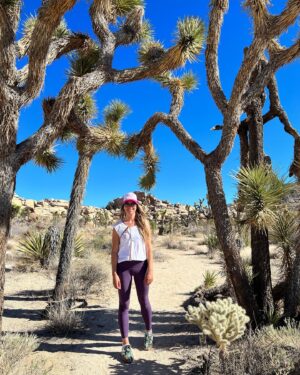 Amelia Warner Instagram - Joshua Tree 🌵🌵🌵 @mikusz