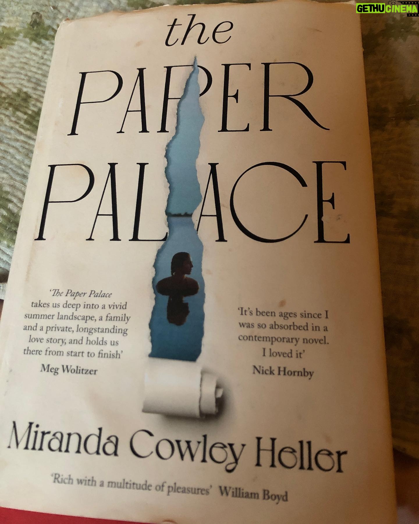 Amelia Warner Instagram - 💔 I will miss early nights in bed with this beauty.... #thepaperpalace thank you for the recommendation @whatsarahreadnext !!!!!!