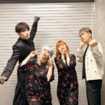 Ami Oonuki Instagram - 本日はおケミの東京公演初日にシークレットゲストとして登場させていただきました‼️おケミとアジアの純真歌ったよー☺️おケミありがとな〜！ #puffy #puffyamiyumi #chemistry #この二組で #パフィストリー #結成いたしまして #6月東京7月大阪でライブします #パフィストリー結成以来初めて4人で会ったけど #ハモってくれるっていいよな #バタ子とクニ子とアミとユミ #この4人でやっていけるのか不安ですが #今日めちゃ楽しかったから大丈夫そう #おケミのお客さんもあたたかく迎えてくれて嬉しかったな #それとおケミに一個謝らなきゃいけないことある #ケータリングではしゃいだ #ちいちゃいおにぎり🍙 #ライブ前にちょうどイイねとか言って #由美ちゃんの分と2個もらったけど #お弁当食べた #がっつり食べた #何でかって？ #出番まで結構時間あったから #だから持って帰った #その分誰かが食べれたんじゃないかと思ったけど #結構握りしめちゃった #にぎりめしだけにね！ #ブンブーン！#それはさておき #まじごめん #今度米粒に謝罪文書くから許してくれよな