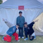 Ami Oonuki Instagram - 先日の楽しかったごぶごぶフェス、CEO浜田さんと奥田民生さんのステージで大活躍のごぶごぶバンドは、堂島孝平くんが弾いたり歌ったりのバンマスでした〜！！堂島くんとは同じSMAだったり曲を書いてもらったりお寿司を食べに行ったり藤井隆さんと共に小池栄子社長の下で働いたり、なんだかんだ長い付き合い☺️ちなみに今日のアコチルも一緒や✨ #puffy #puffyamiyumi #堂島孝平 #SMAメイツ #epro #堂島くんのライブは本当に面白くて上手い歌が聴けて #お値段以上 #本日は一緒にアコチル #PUFFYのアコースティック系 #堂島くんに頼りがち #なので今日も堂島くんいてこその感じにしました #ものすごいシンガーソングライターなのに #ちょいちょい来てくれてありがとう #生きてるうちに行っといた方がいいライブに #堂島孝平入れとく #3人目のキンキか #3人目のパフィーか