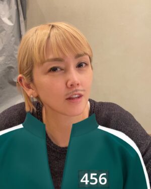 Ami Oonuki Instagram - 本日ぅうううう！！！吉村由美さんのぉおおおおお！！！お誕生日ぃいいいいいいぇあ！！！ということで、今日も今日とて絶賛仕事中ですが色んな可愛い由美ちゃんのオフショットを集めてみましたの🩷🩷🩷
まじでこんな可愛い子なかなかいないと思うっぴ❣️🍬🍦🍨🍩🍫🍪由美ちゃんの隣に居る時間コンテストでぶっちぎりの優勝を飾った亜美が、自信を持ってお届けする可愛い由美ちゃんご堪能ください😍
#puffy #puffyamiyumi #吉村由美 #寝屋川のアナコンダ #一杯目早子🍺 #キティマオ #ケテエちゃん #色んなあだ名がありました #そんな由美ちゃんも #lv49 #写真はイカゲームに参加した由美ちゃんや #流行りのアプリの由美ちゃん #ハートに囲まれてキメ顔の由美ちゃん #美味しそうなスイーツ食べてる由美ちゃん #毎年一緒にカニ食べ行ってる由美ちゃん #いやー暑くて参っちゃうよねの由美ちゃん #だんだんと笹野さんになる由美ちゃん #もっと載せたいのになー #どれもこれも可愛すぎてゲロ吐きそう🐸 #ずっと愛でてられる子が隣にいるしあわせ #おたおめ中のおたおめ #今日を日本の祝日にしたい #仕事入れるけど #明日の由美ちゃんの友達主催の誕生日会 #誘われてないけど偶然なフリしちゃおうかな #場所はわかってる