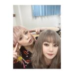 Ami Oonuki Instagram - 昨日はめちゃ久々のワンマンライブを愛知県一宮市民会館でやってきました☺️ワンマンってこんなだったわ〜ってぐらい、楽しすぎてお喋りが止まらなかった笑 それを見越してのセットリストだったけどそれを上回るMCでした。昨今のライブでは昨日はベストアクトだった！と思う！観にきてくれたみんなも楽しんでくれてたら嬉しいな☺️ PUFFY30周年に向けてのプロジェクト"Road to 30"はここからスタートです💁‍♀️ #PUFFY #puffyamiyumi #roadto30 #愛知県一宮市民会館 #来てくれた皆さんありがとう！ #楽しすぎて楽しすぎて #タノションするかと思った #ちなみにモーニングできませんでした #愛知県て喫茶店も多いけど #パチ屋多くない？ #気のせい？