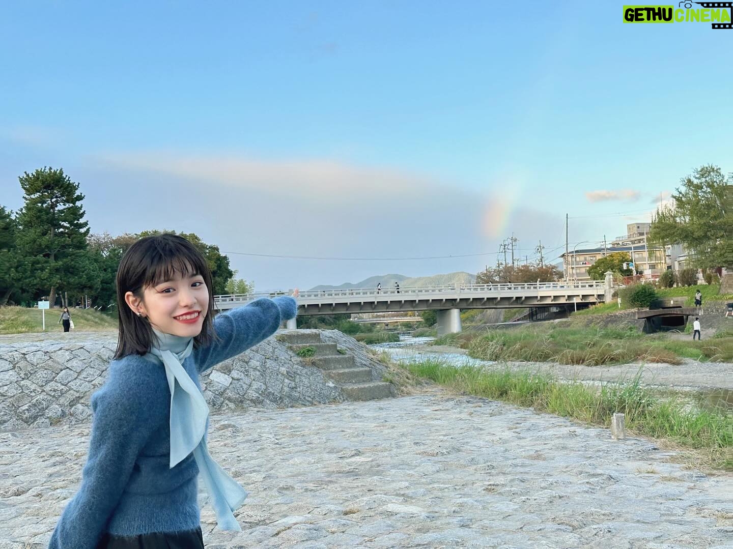 Ami Touma - 31.2K Likes - Myojo3月号発売中です。
京都で撮影してきました!
上賀茂神社や金閣寺、伏見稲荷大社に行ってきました⛩
初めての金閣寺は、近くで見ても実際に見ている実感がわかないくらい綺麗で圧倒されました!
撮影中虹も発見出来て、初京都観光しっかり満喫してきました。
#Myojo ぜひご覧ください!