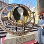 Ami Touma Instagram - 舞台「ハリー・ポッターと呪いの子」を見てきました！ プロジェクションマッピングやワクワクするようなイリュージョン、実際に魔法を使っている姿を見ることが出来て感動しました！ ディメンターの登場に大興奮してました。 藤木さんのハリーポッター姿がとてもかっこよかったです！ あっという間でしたが幸せな時間でした😊 #藤木直人 さん #パパなつ