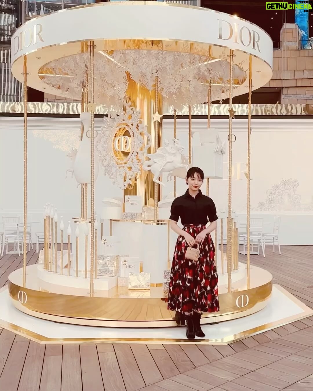 Ami Touma - 33.3K Likes - ディオールホリデーイベント「ガーデン オブ ドリームズ」に行ってきました!
香りや光の仕掛けが施されていてとてもドキドキして、普段とは違う夢の世界に迷い込んだような特別な気分になりました!
2023年12月1日(金)~ 2023年12月17日(日) 11:00 ~ 20:00(最終入場19:20
港区六本木6-10-1 六本木ヒルズアリーナ/毛利庭園
特設サイト : http://on.dior.com/xmaspopup2023
@DiorBeauty @Dior #DREAMINDIOR #DIORHOLIDAYS
#ガーデンオブドリームズ. #ディオールファインジュエリー
#SupportedByDior