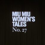 Ami Touma Instagram - ミュウミュウ ショートフィルムプロジェクト 「MIU MIU WOMEN’S TALES(女性たちの物語)」上映イベントに参加させて頂きました。 国際的に活躍する女性映画監督たちに作品を制作してほしいというミュウミュウの依頼から始まり、10 年以上続いているプロジェクトだそうです。 ショートフィルム｢I AM THE BEAUTY OF YOUR BEAUTY, I AM THE FEAR OF YOUR FEAR」を見てきました。 心に隠してきた気持ちを押し殺さず自分が持てるもの全てを使って表現していく事で本来の自分が見えてくる、と教えられているように感じました。 素敵な衣装を着て、可愛いバッグを持って、ショートフィルムを見られてとても素敵な時間でした。 ショートフィルムはYouTubeでも見る事ができるので気になった方はぜひご覧ください！ #MiuMiu #MiuMiuWomensTales #PR