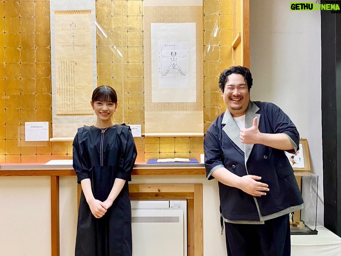 Ami Touma Instagram - 愛知県新城市で、トークイベント「#どうする家康 スペシャルトークショーin新城」がありました!来てくださった皆様ありがとうございました! 強右衛門役の岡崎体育さんの撮影裏話などが聞けたりして楽しかったです。 ゆかりの地、長篠城跡や亀姫のお墓にも行ってきました。ずっと行きたいと思っていた亀姫様のお墓に行けて、やっと亀姫様に会えたような気がして嬉しかったです! 今夜どうする家康22話が放送されます!ぜひご覧下さい! #強右衛門 #亀姫