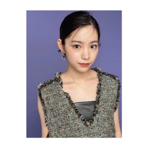 Ami Touma Instagram - 本日発売の、#anan に出演させてもらいました！！
素敵なメイクをしていただきました！普段は出来ないメイクでとても撮影楽しかったです☺️
ぜひご覧下さい！
「くらげメイク」のオフショットです〜。