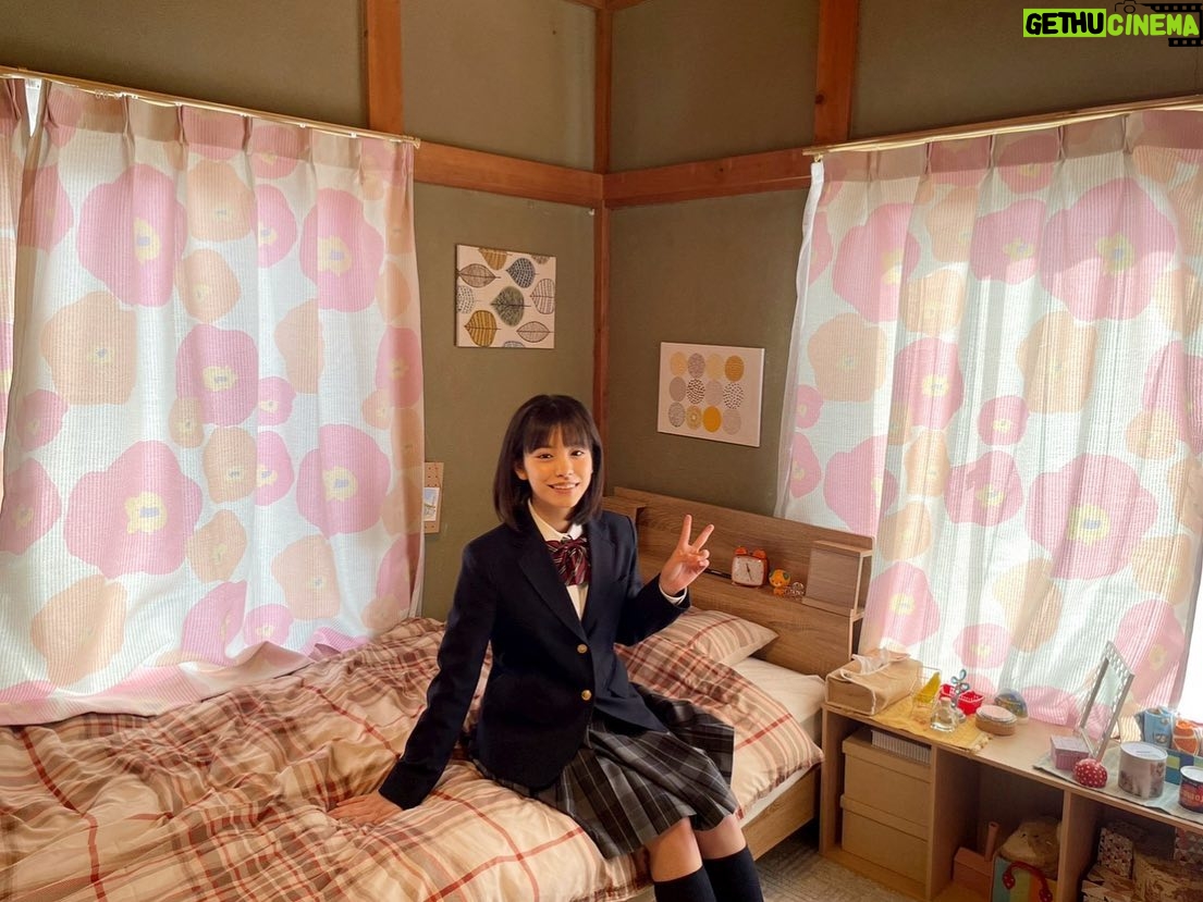 Ami Touma - 32.7K Likes - ZIP!朝ドラマ「#パパとなっちゃんのお弁当」最終回ご覧いただけましたでしょうか?
700枚のお品書きが並んでるのを見て、3年間お弁当を作り続けてくれたパパは本当に凄いです!
最後のなっちゃんのお弁当見て、お弁当を通して成長したのはパパだけじゃなくて、なっちゃんもパパからの思いを毎日受け取って成長したんだなと思いました!
毎朝見て下さりありがとうございました!
#藤木直人 さん、共演者・スタッフの皆さん、#ZIP! の皆さん、見てくださった皆さん、ありがとうございました!