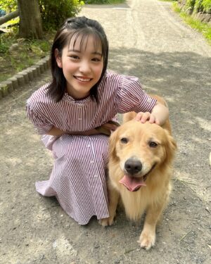 Ami Touma Instagram - #MYOJO 11月号発売中です！
今回は可愛いわんちゃんとの撮影でした！暑い中ずっと一緒に居てくれるとてもいい子でした！
是非ご覧ください😊