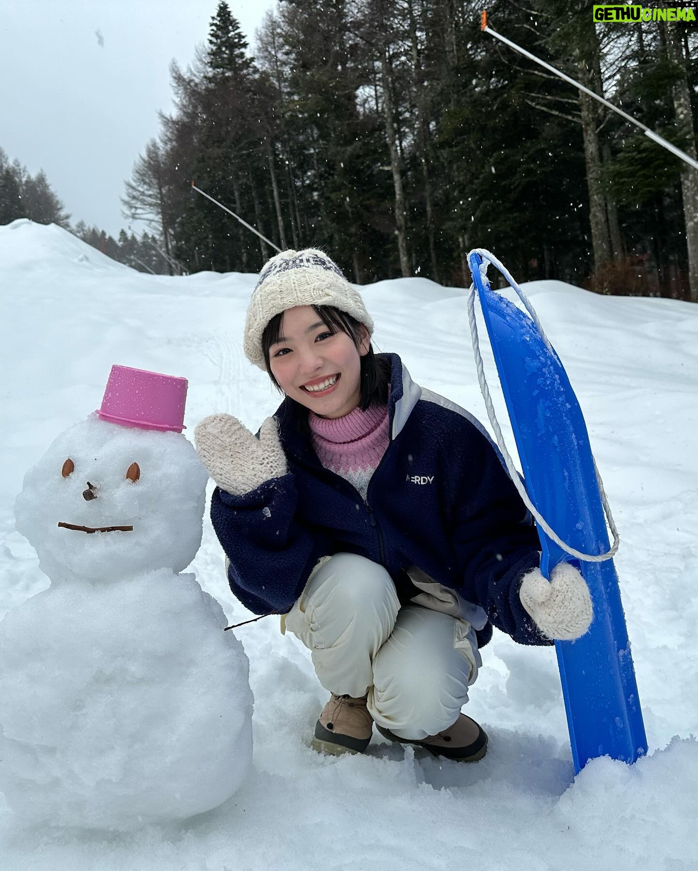 Ami Touma - 27.7K Likes - #MYOJO の撮影で山梨県に行って来ました!
そりすべりをしたり、沖縄では見られない一面まっ白な雪景色を堪能してきました!
ぜひご覧下さい!
