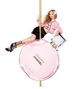 Amiah Miller Instagram - Happy 2024 Everyone! This is such a dream come true. I have worn this exact fragrance for years !!! I am eternally grateful @chanelofficial ! Thank you for taking a chance on me 💗 #TakeYourCHANCE #CHANELFragrance