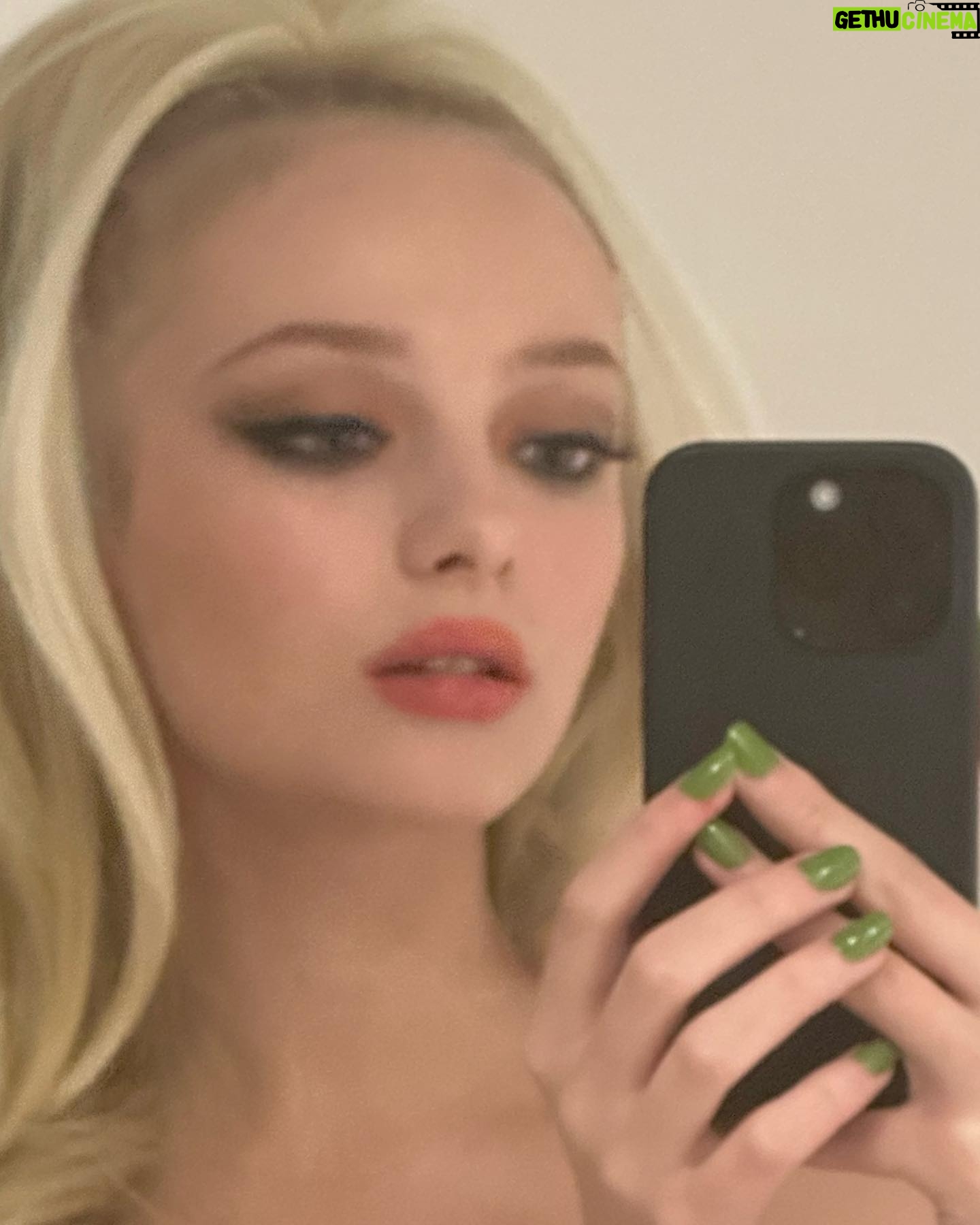 Amiah Miller - 3 Likes -