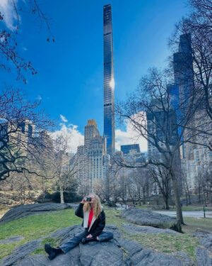 Amiah Miller Instagram - 🏙️