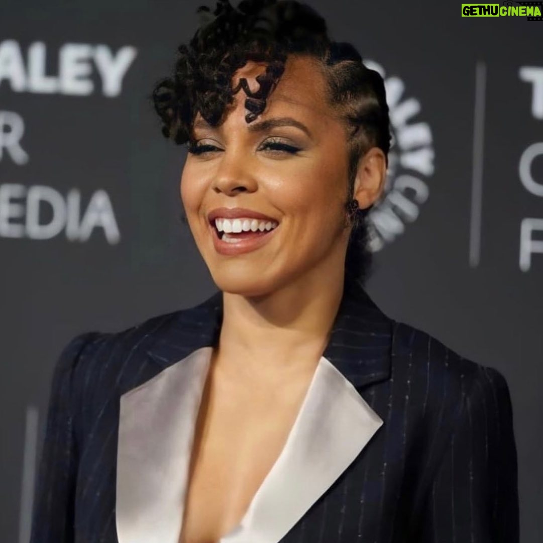 Amirah Vann Instagram - I’ll keep my joy-some things don’t need to change for the new year! What will you keep?!