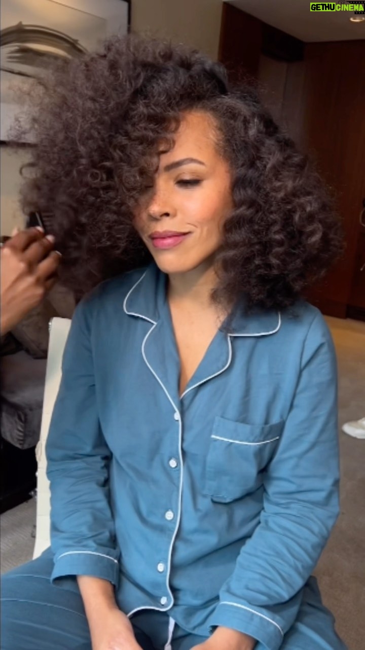 Amirah Vann Instagram - Spreading love to everyone! Grateful for the support for #AJazzmansBlues by @tylerperry coming to @netflix September 23rd!!! #Goddid ππ½ Video by @vfpvik Styled by @zadrianandsarah β’ @albertaferretti