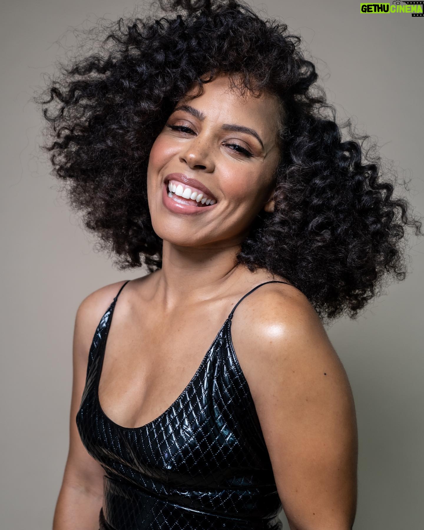 Amirah Vann Instagram - Let The Good Times Roll! 🎶 🥰 #HaveTheCourageToBeHappy