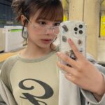 Amisa Miyazaki Instagram - 最近流行ってるメガネ悲しいほどに似合わなかった🥹🥹 ・ ・ #韓国 #y2k #メガネ