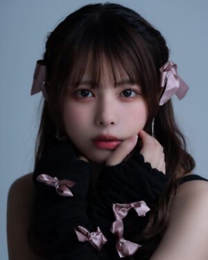 Amisa Miyazaki Instagram - 🖤×🎀 
・
ロングラスト投稿🙏