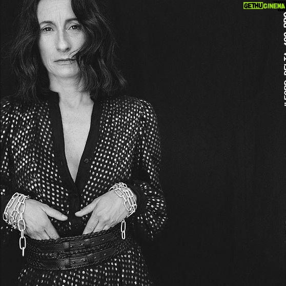 Amparo Noguera - 2.5K Likes - www.egoego.cl
@instaegoego
foto @maxlagos
Styling @nataliasch @sofiapintoh
Post @_carosalamanca
Maquillaje @maidacardemil