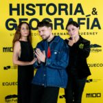 Amparo Noguera Instagram - Así se vivió la Avant Premiere de la película Historia y Geografía 🎨🖌️en @matucana100 Gioconda Martínez, una recordada actriz de televisión cómica, decide volver a su ciudad natal para montar una obra de teatro sobre la conquista de Chile y recuperar el reconocimiento artístico que creyó haber perdido, pero que nunca tuvo. Dirige: Bernardo Quesney (@bernardoquesney) Producen: Equeco (@equecocl) Auspicia: Gin Proa (@gin.proa), Cerveza Patagonia (@cerveza.patagonia.cl) & Pan Mostacho (@panmostacho) Distribuye: Storyboard Media (@storyboardm_) Co-financia: Ministerio de las Culturas, las Artes y el Patrimonio (@culturas_cl)