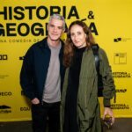 Amparo Noguera Instagram - Así se vivió la Avant Premiere de la película Historia y Geografía 🎨🖌️en @matucana100 Gioconda Martínez, una recordada actriz de televisión cómica, decide volver a su ciudad natal para montar una obra de teatro sobre la conquista de Chile y recuperar el reconocimiento artístico que creyó haber perdido, pero que nunca tuvo. Dirige: Bernardo Quesney (@bernardoquesney) Producen: Equeco (@equecocl) Auspicia: Gin Proa (@gin.proa), Cerveza Patagonia (@cerveza.patagonia.cl) & Pan Mostacho (@panmostacho) Distribuye: Storyboard Media (@storyboardm_) Co-financia: Ministerio de las Culturas, las Artes y el Patrimonio (@culturas_cl)