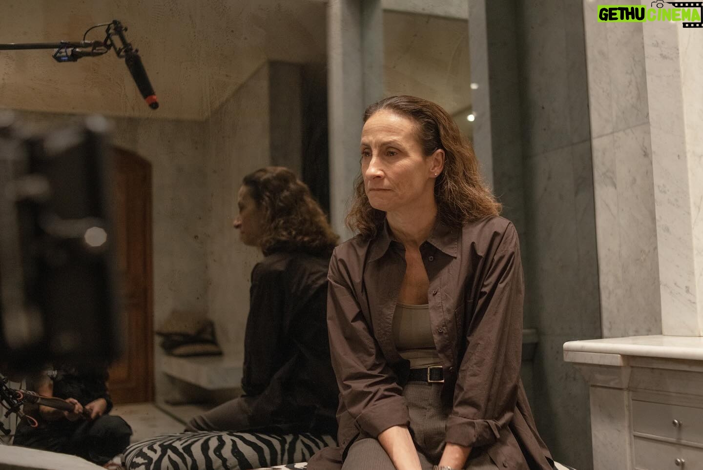 Amparo Noguera - 4.4K Likes - NATALIA. Baby Bandito, ya está disponible, solo en Netflix. @netflixchile @fabula_prod. No te la pierdas!