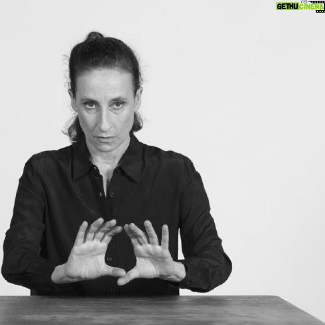 Amparo Noguera - 2.1K Likes - LA PERSONA DEPRIMIDA. Adaptación y dirección DANIEL VERONESE.
Teatro Municipal de Las Condes.
21/22/23 enero 20hrs.
@teatroamil