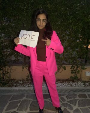 Amrit Kaur Instagram - Elections are happening in many parts of the world right now. America, Italy to name a few.

Women make a little over half the population in the United States. And yet, some elected officials have failed to represent us and female rights. 

Voting is a privilege and we can use it to bring the right candidates in office. We, as the people, have the power to shape our democracies. 

Let’s bring our enthusiasm, joy, and collective power to the polls. 

#votingsuitsyou @argent #midtermelections #vote